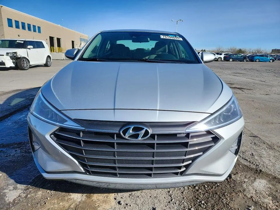 2019 HYUNDAI ELANTRA SEL  
