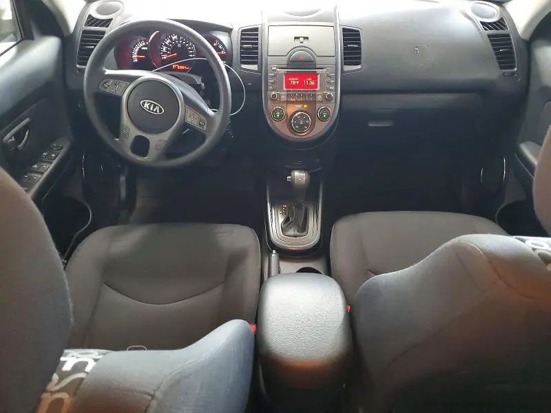 2011 KIA SOUL +  