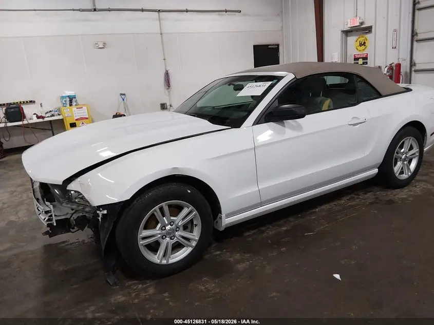 2014 FORD MUSTANG V6