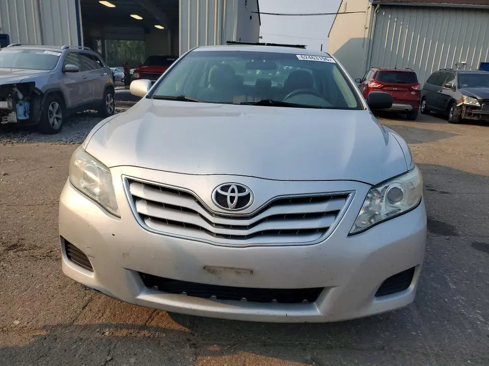 2011 TOYOTA CAMRY LE  