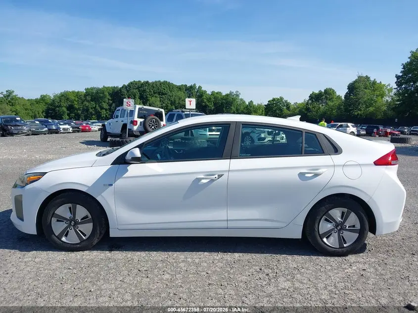 2018 HYUNDAI IONIQ HYBRID BLUE