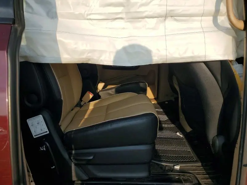 2015 KIA SEDONA SX  