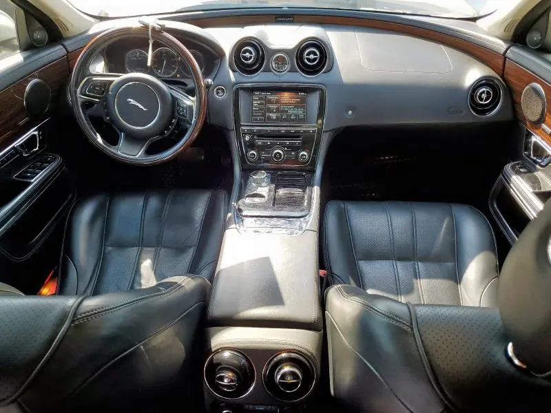 2014 JAGUAR XJL PORTFOLIO  