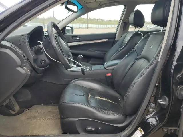 2011 INFINITI G37   