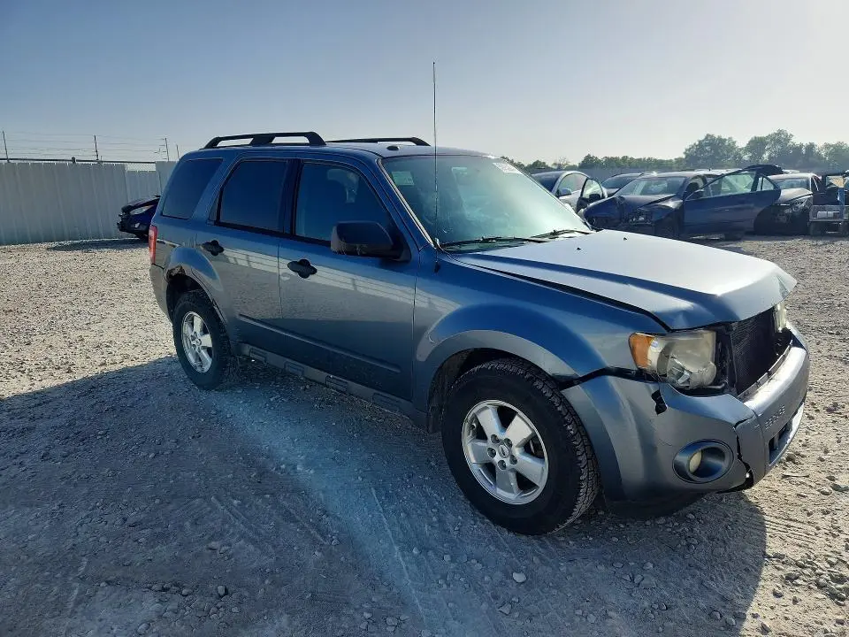 2011 FORD ESCAPE XLT  