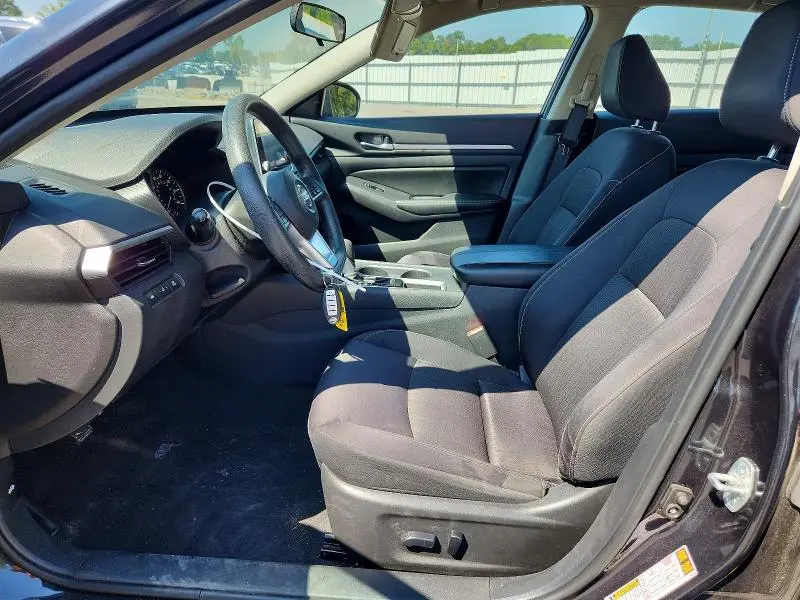 2022 NISSAN ALTIMA SV  