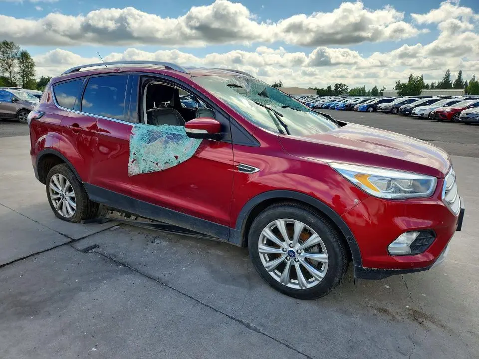 2018 FORD ESCAPE TITANIUM  