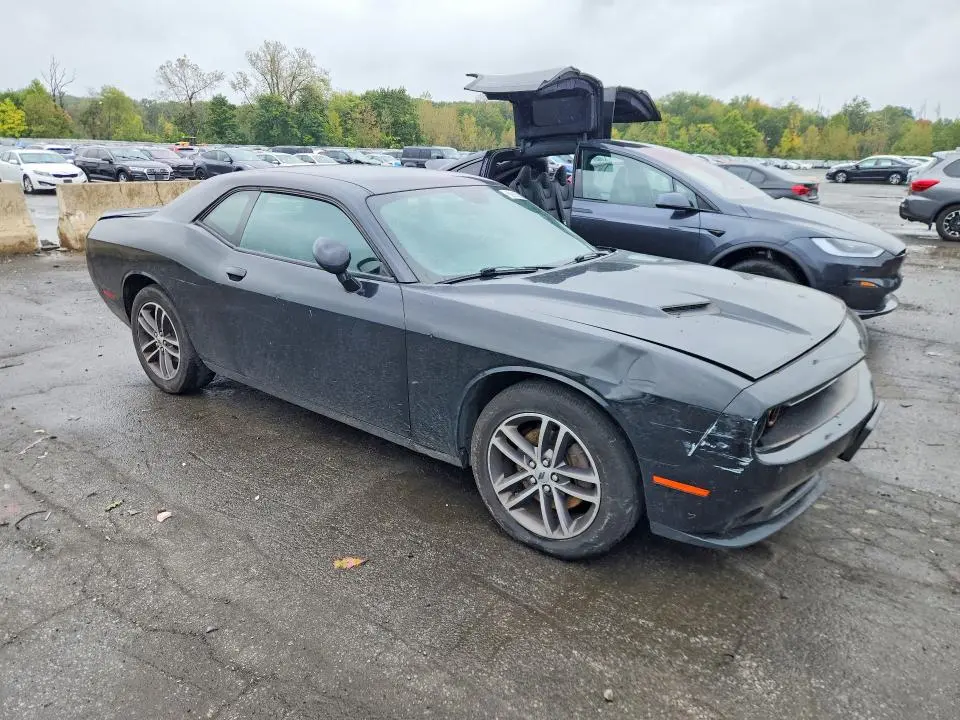2019 DODGE CHALLENGER SXT  