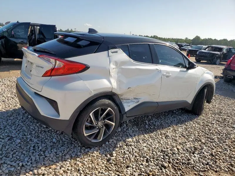 2020 TOYOTA C-HR XLE  