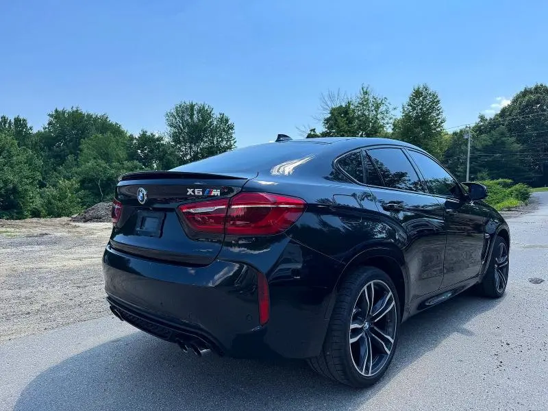 2017 BMW X6 M  