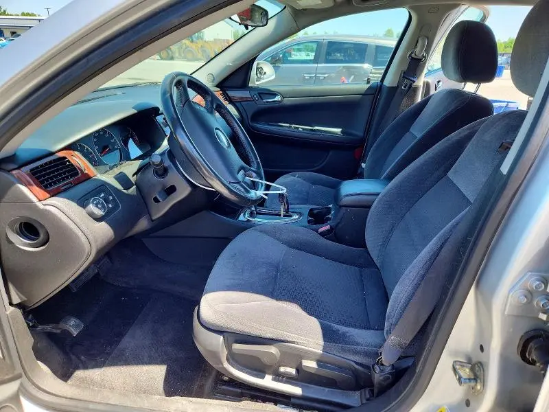 2010 CHEVROLET IMPALA LT  