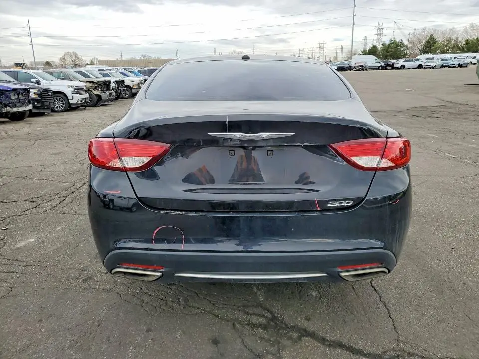 2016 CHRYSLER 200 LIMITED  