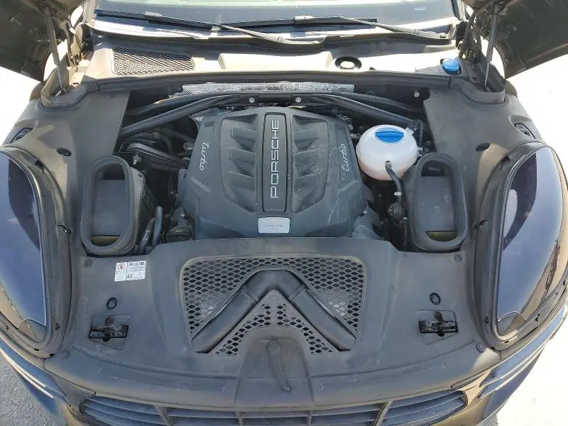 2015 PORSCHE MACAN TURBO  