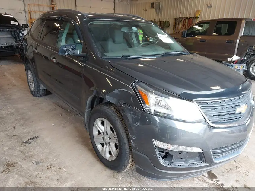 2013 CHEVROLET TRAVERSE LS