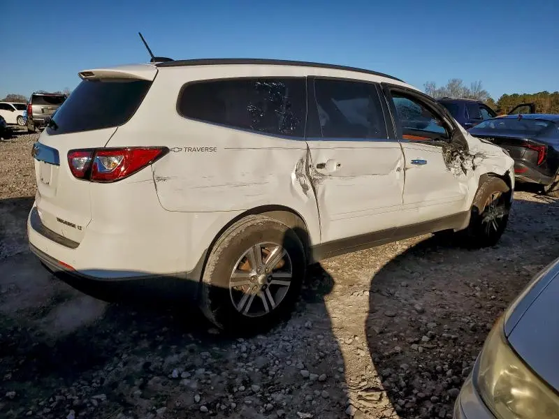 2016 CHEVROLET TRAVERSE LT  