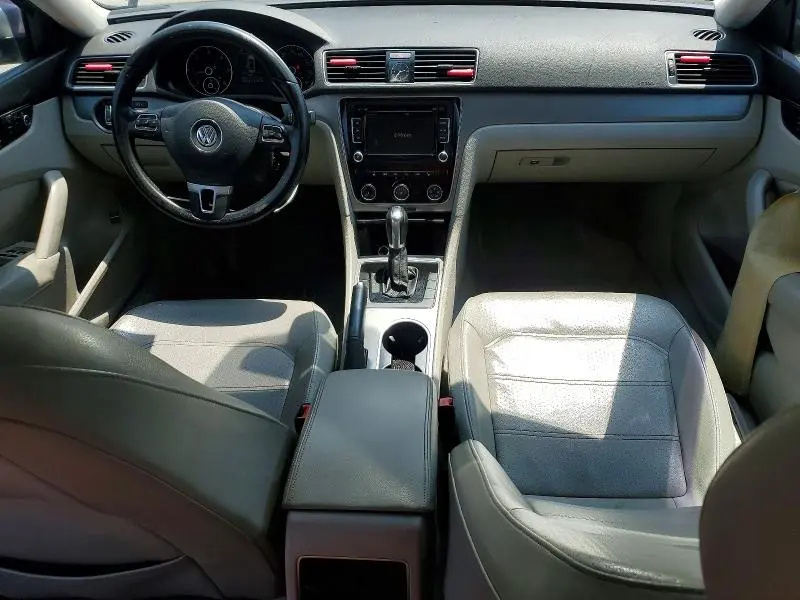 2014 VOLKSWAGEN PASSAT SE  