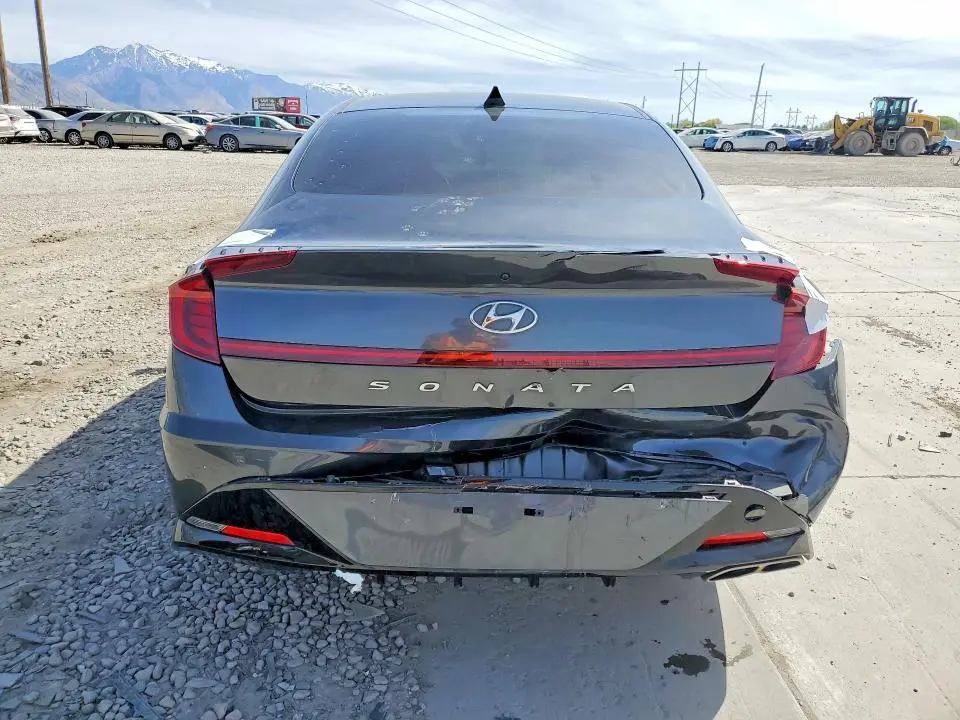 2022 HYUNDAI SONATA SEL  