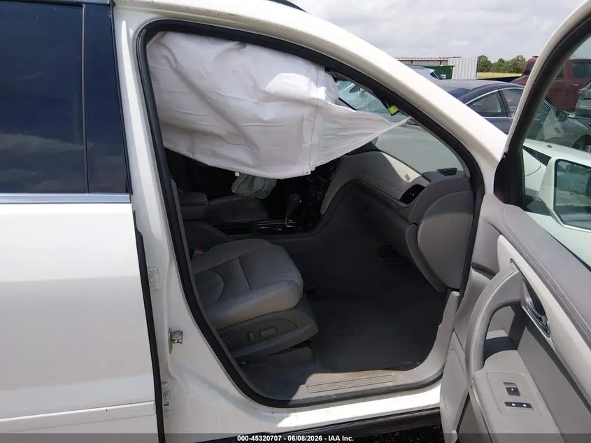 2015 CHEVROLET TRAVERSE LT