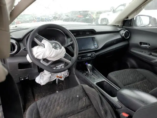 2021 NISSAN KICKS SV  