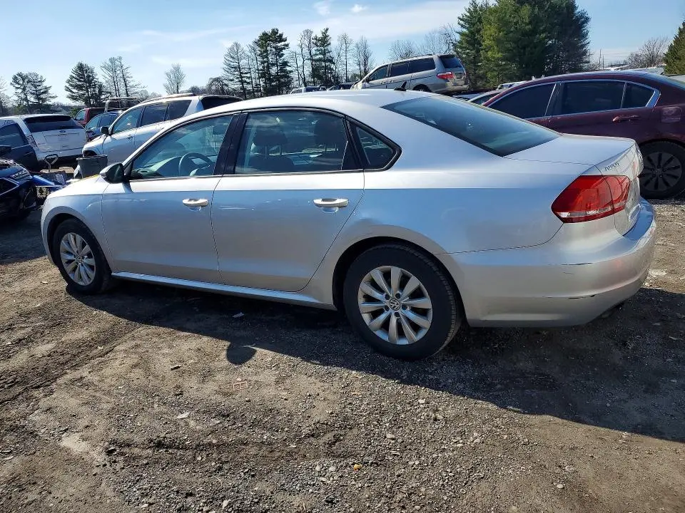 2012 VOLKSWAGEN PASSAT S  