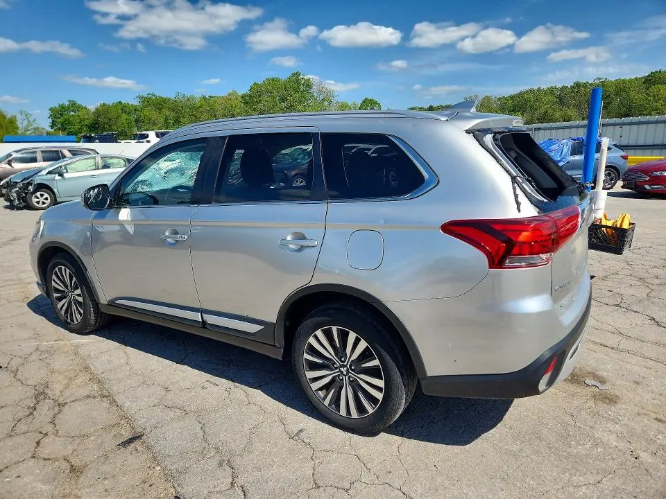 2020 MITSUBISHI OUTLANDER SE  