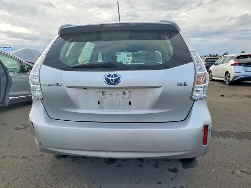 2013 TOYOTA PRIUS V THREE  