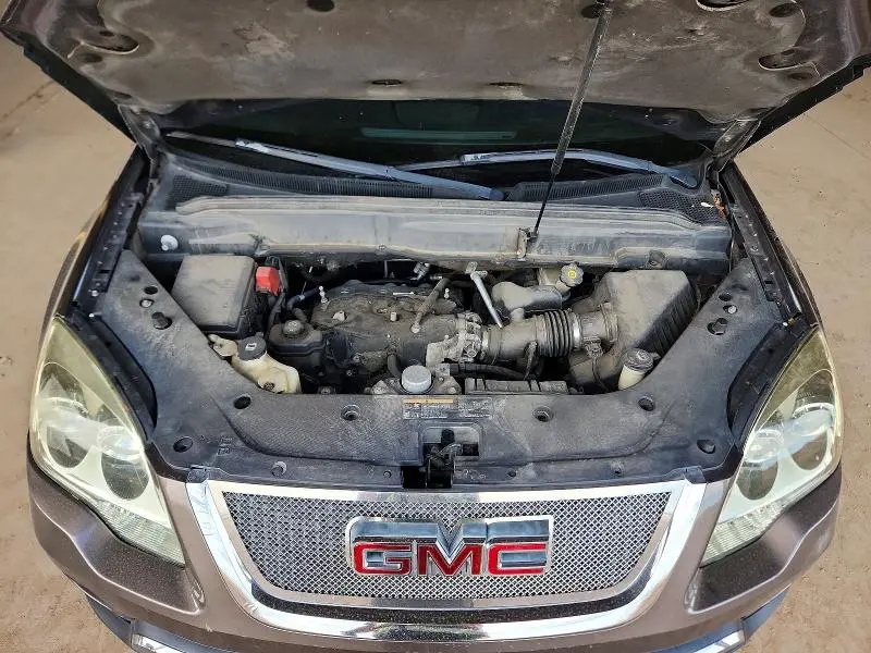 2011 GMC ACADIA SLT-1  