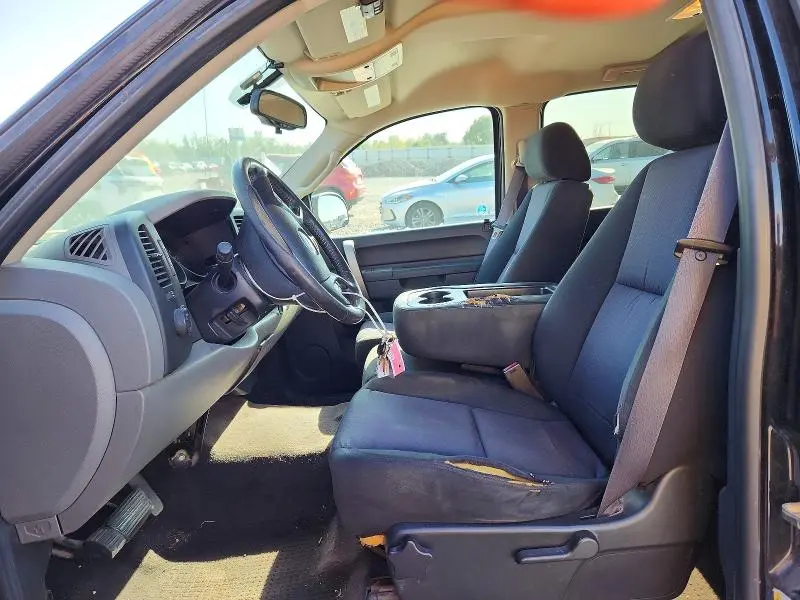 2011 CHEVROLET SILVERADO C1500 LS  