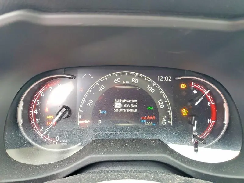 2023 TOYOTA RAV4 XLE  