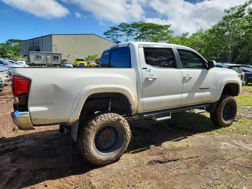 2019 TOYOTA TACOMA SR V6  