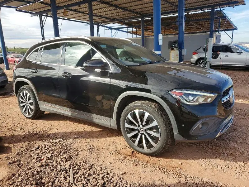 2021 MERCEDES-BENZ GLA 250  