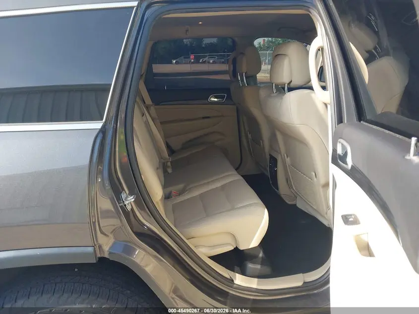 2020 JEEP GRAND CHEROKEE LAREDO E 4X4