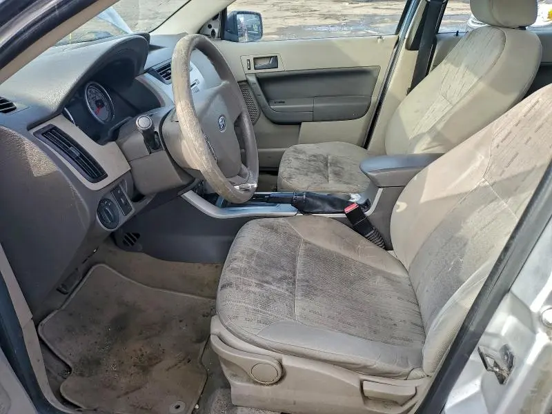 2011 FORD FOCUS SE  