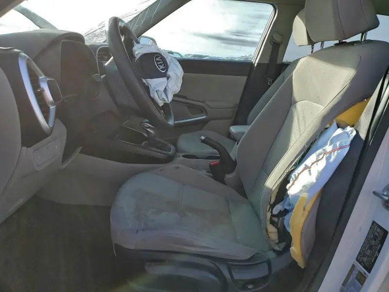 2021 KIA SOUL LX  