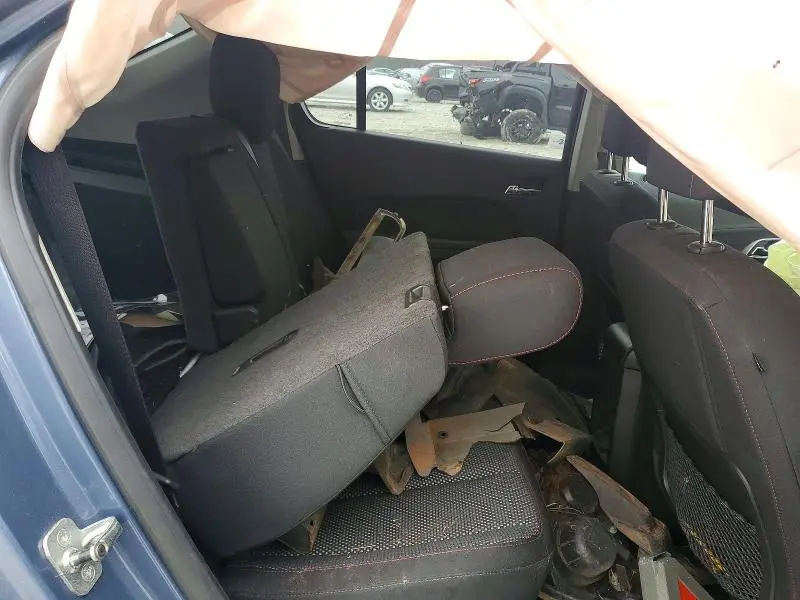 2011 CHEVROLET EQUINOX LT  