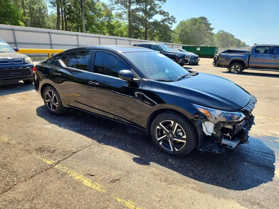 2024 NISSAN SENTRA SV  