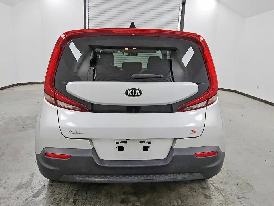 2021 KIA SOUL S  