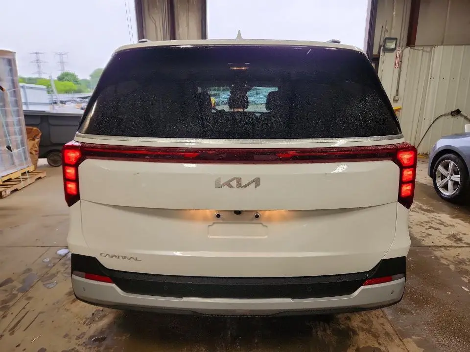 2026 KIA CARNIVAL EX  