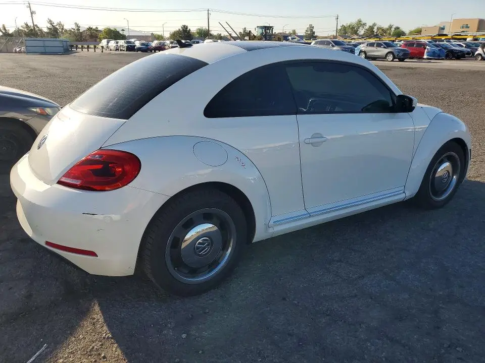 2012 VOLKSWAGEN BEETLE   