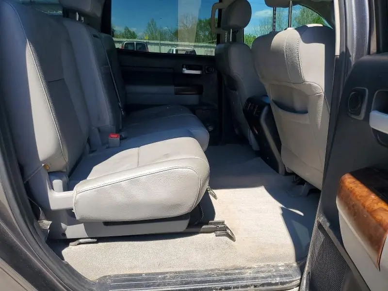 2011 TOYOTA TUNDRA CREWMAX LIMITED  