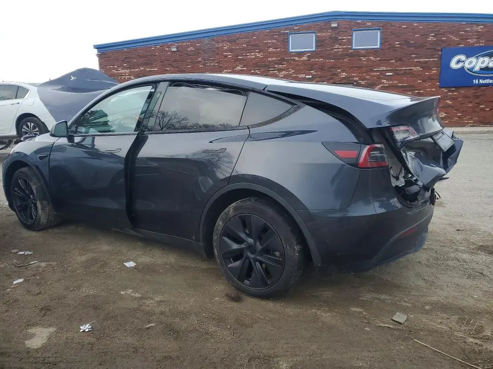 2024 TESLA MODEL Y   