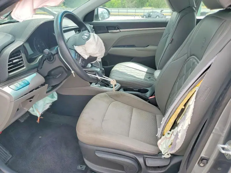 2019 HYUNDAI ELANTRA SEL  