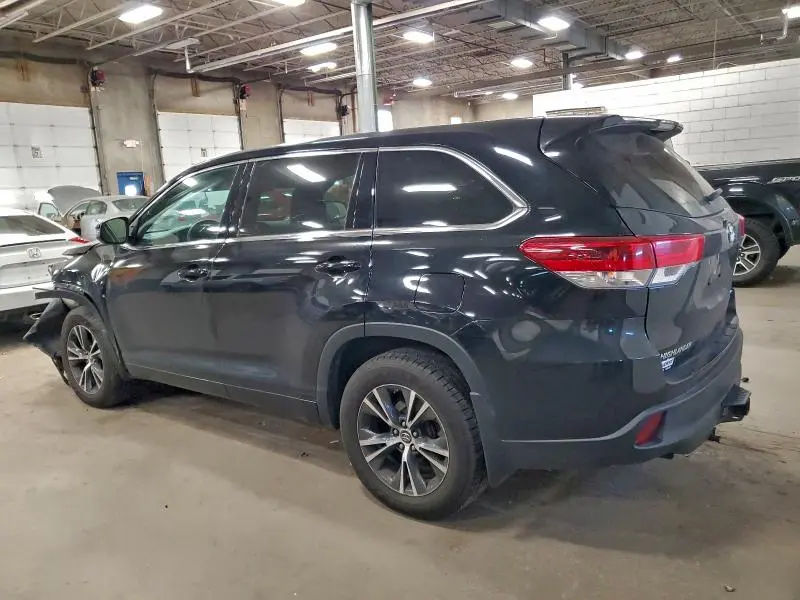 2017 TOYOTA HIGHLANDER LE  