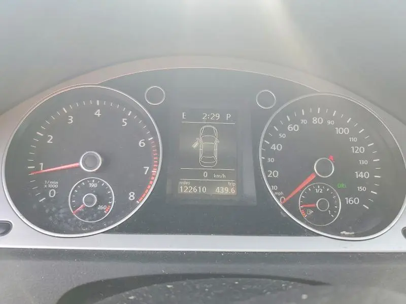 2010 VOLKSWAGEN PASSAT KOMFORT  