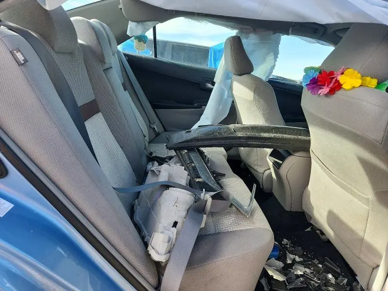 2012 TOYOTA CAMRY LE  