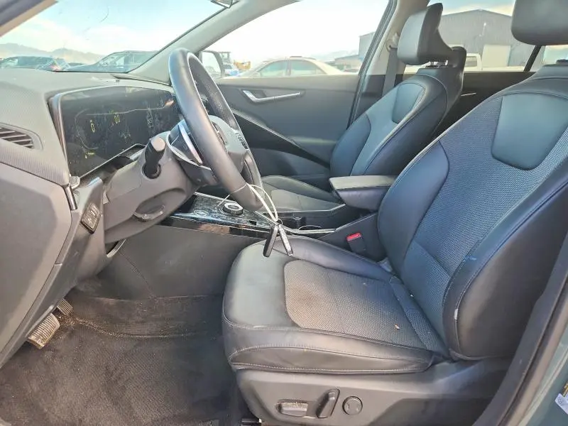 2023 KIA NIRO EX  