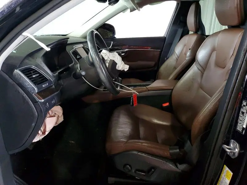 2019 VOLVO XC90 T6 MOMENTUM  