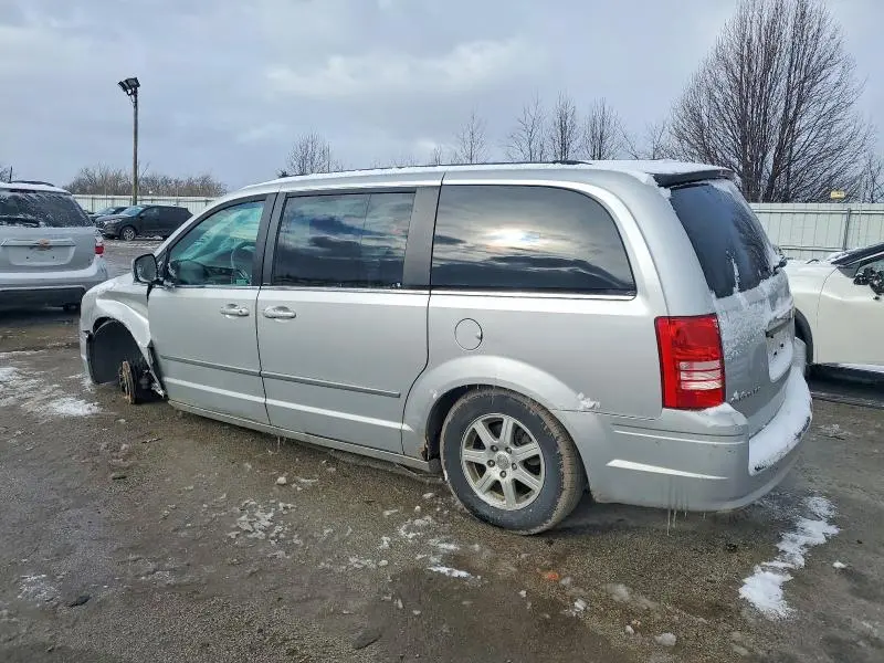 2010 CHRYSLER TOWN & COUNTRY TOURING  