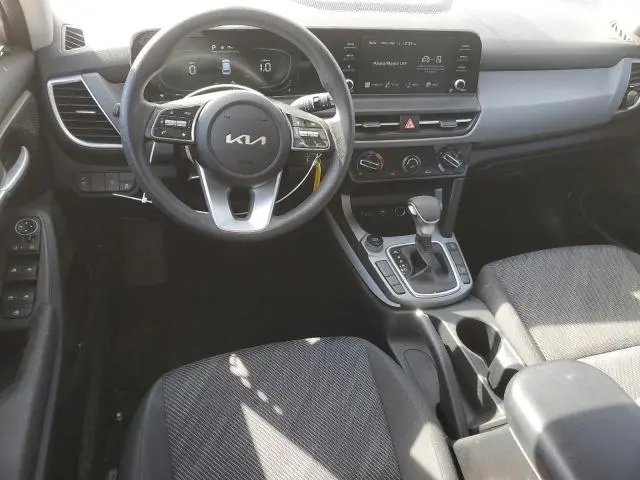 2024 KIA SELTOS LX