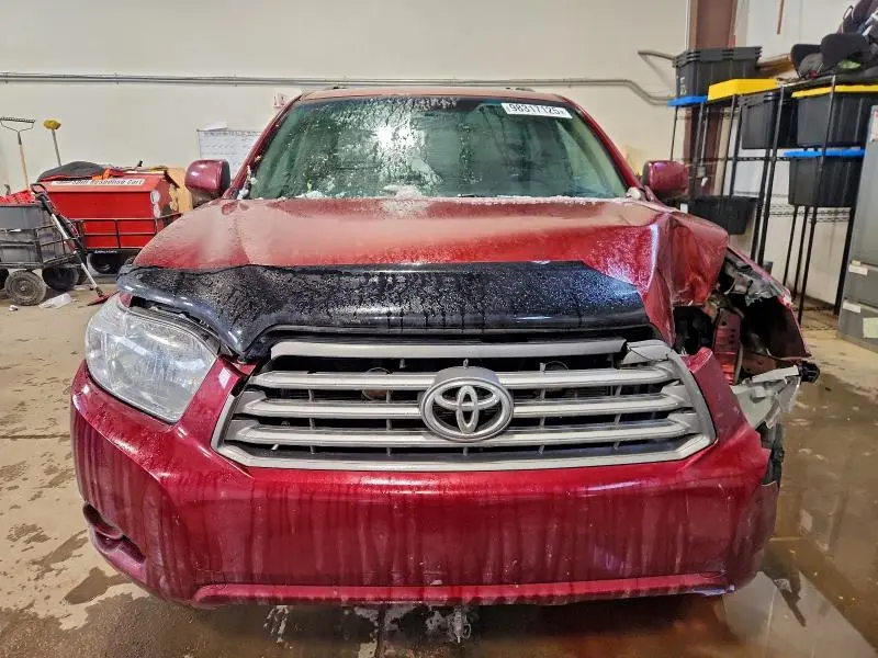 2010 TOYOTA HIGHLANDER SE  